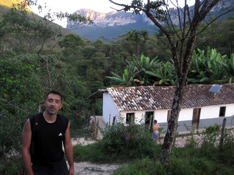 Arrivo alla casa di Mr. Wilson e Donna Maria nella valle do Pati.