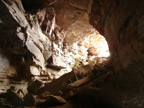 L'entrata della grotta.