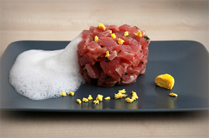 Cucina molecolare, salmone con schiuma ( bava? )